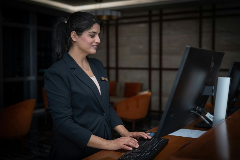 Cómo elegir un software de marketing para hoteles